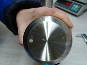 Термос на 1000 мл с ремнем и ручкой для переноски — изображение 6