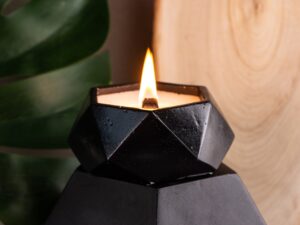 Свеча в декоративном стакане Geometry, черный — изображение 8