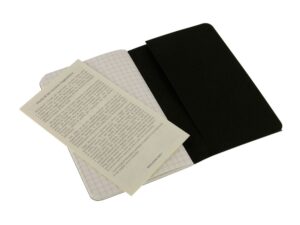 Записная книжка Moleskine Cahier (в клетку, 3 шт.), Pocket (9х14см), черный — изображение 3