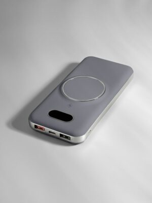 Внешний аккумулятор Omni Pro 10000 мАч, серый — изображение 9
