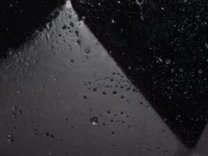 Свеча в декоративном стакане Geometry, черный — изображение 5