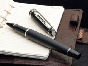 Ручка-роллер Waterman Expert, цвет: MattBlack, стержень: Fblk — изображение 6