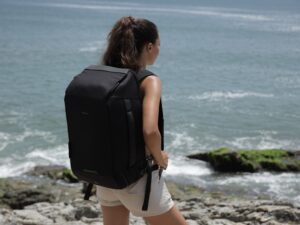 Антикражный рюкзак-трансформер Clickpack Travlo для ноутбука 16, черный — изображение 12