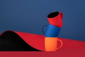 Кружка Surprise Touch Black c покрытием софт-тач, красная — изображение 3