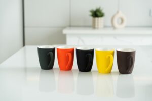 Кружка Good Morning с покрытием софт-тач, ver.2, желтая — изображение 3