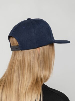 Бейсболка Snapback с прямым козырьком, темно-синяя — изображение 6