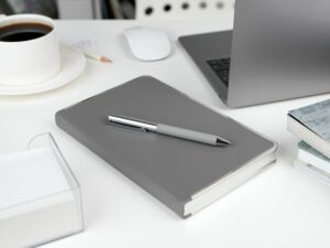 Ручка шариковая Eyeshot Soft Touch, темно-красная — изображение 5