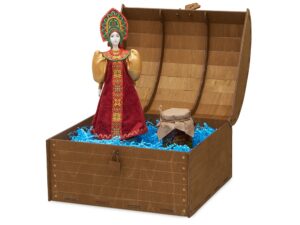 Подарочный набор: кукла фарфоровая, мед, красный