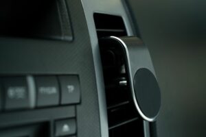 Магнитный держатель для смартфонов Pinch, серебристый — изображение 7