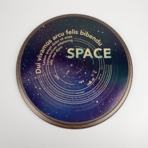 Плакетка Plaque, круглая, венге с золотистой пластиной — изображение 7