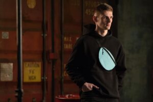 Поясная сумка Manifest из светоотражающей ткани, серая — изображение 7