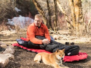 Надувной коврик Insulated Static V Luxe, красный — изображение 9