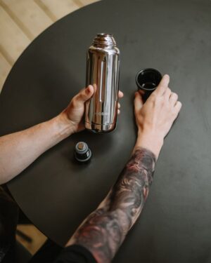 Термос Flask 470, вакуумный, стальной зеркальный — изображение 9