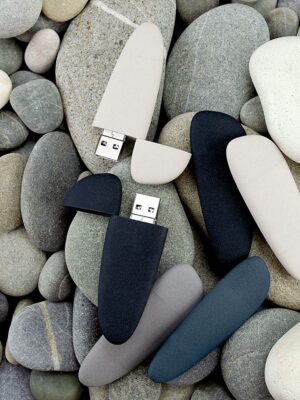 Флешка Pebble Universal, USB 3.0, серая, 64 Гб — изображение 14