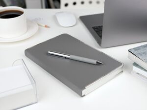 Ручка шариковая Eyeshot Soft Touch, темно-зеленая — изображение 5