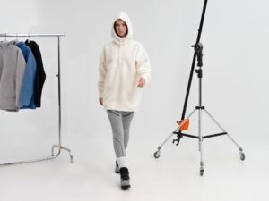 Анорак унисекс Oblako, молочно-белый — изображение 10