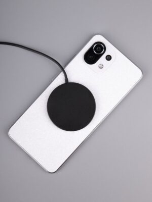 Беспроводное зарядное устройство с магнитами Magmate, черное — изображение 6