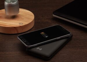 Аккумулятор Quick Charge Wireless 10000 мАч, черный — изображение 8