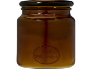 Ароматизированная свеча Wellmark Let's Get Cozy 650 г с ароматом кедрового дерева - Amber heather — изображение 2