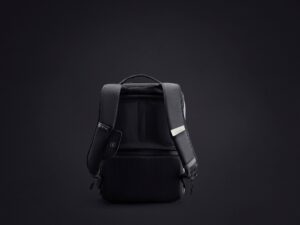 Водостойкий антикражный рюкзак Clickpack для ноутбука 15.6, черный — изображение 11