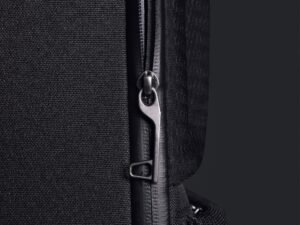 Водостойкий антикражный рюкзак Clickpack для ноутбука 15.6, черный — изображение 9