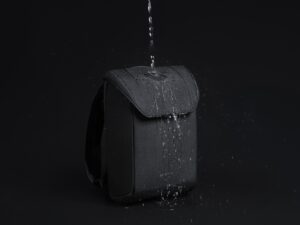 Водостойкий антикражный рюкзак Clickpack для ноутбука 15.6, черный — изображение 22