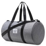 Herschel Classic™ спортивная сумка из переработанного материала объемом 27 л - Серый яркий