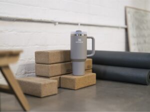 Stanley Quencher H2.0 стакан 1200 мл - Серый — изображение 5