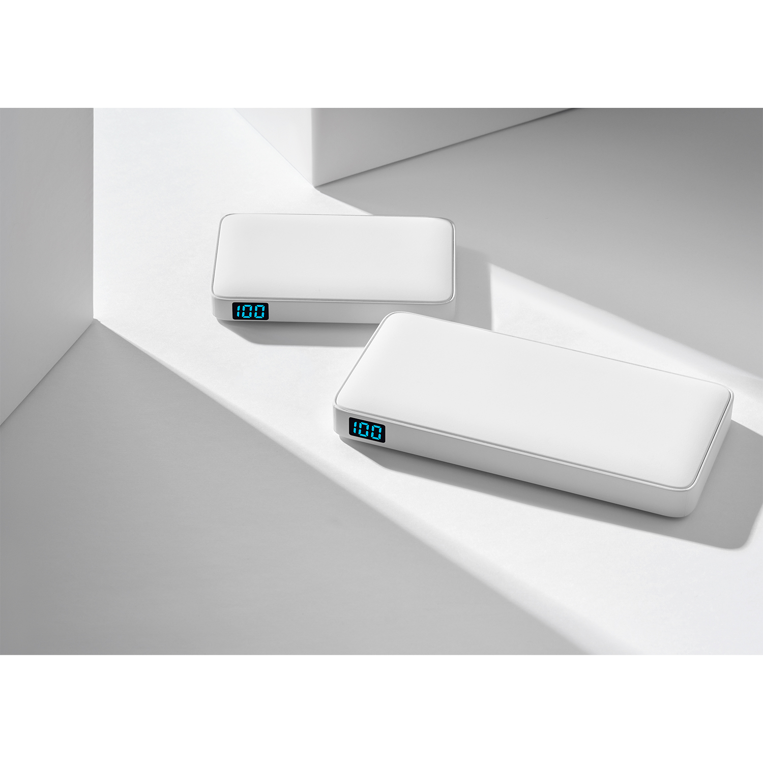 Внешний аккумулятор с подсветкой Анкор Плюс PD (Ancor PD Plus) 10000 mAh, белый — изображение 4