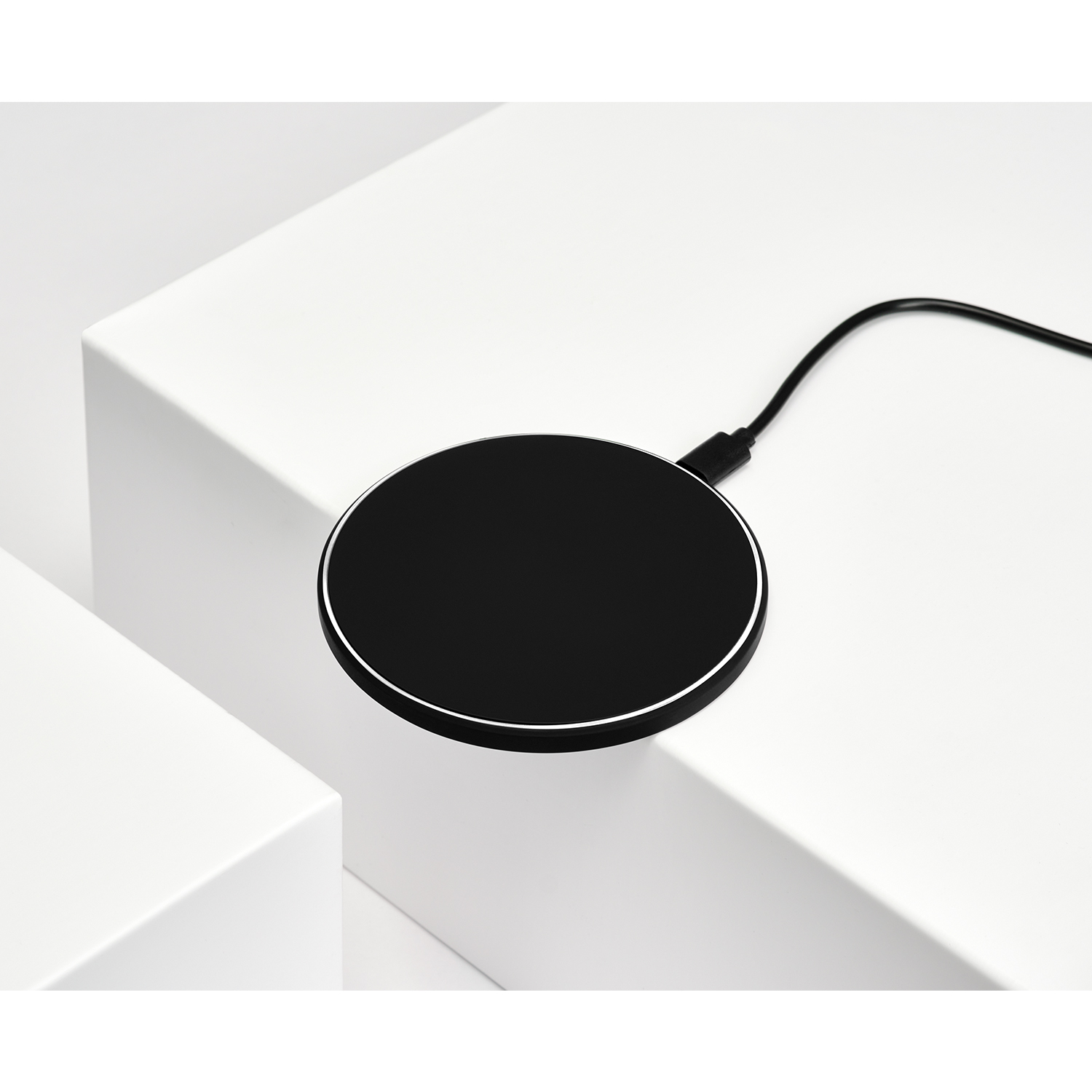 Беспроводное зарядное устройство с подсветкой 15W Auris, черное — изображение 8