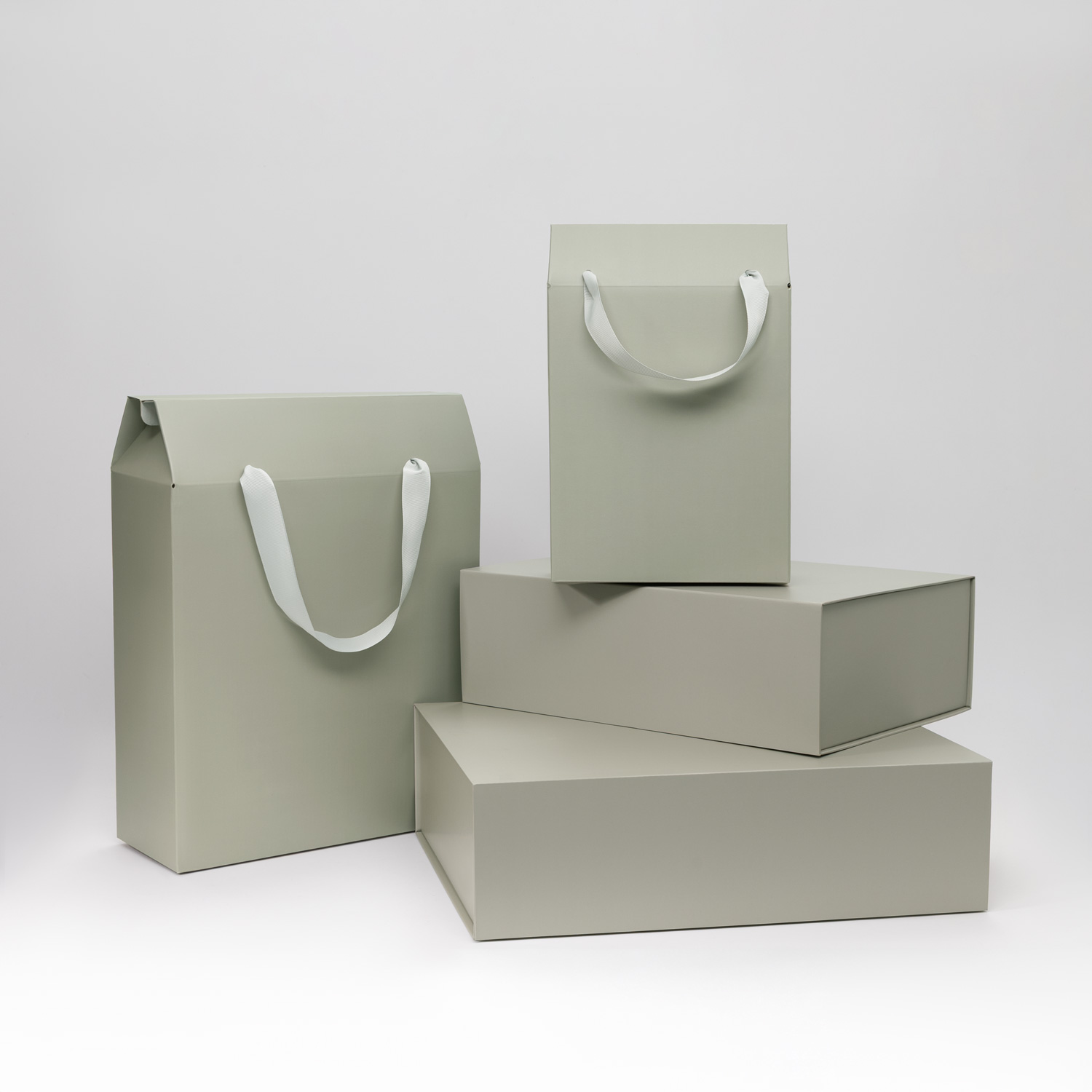 Подарочная коробка-пакет универсальная большая, серая — изображение 5