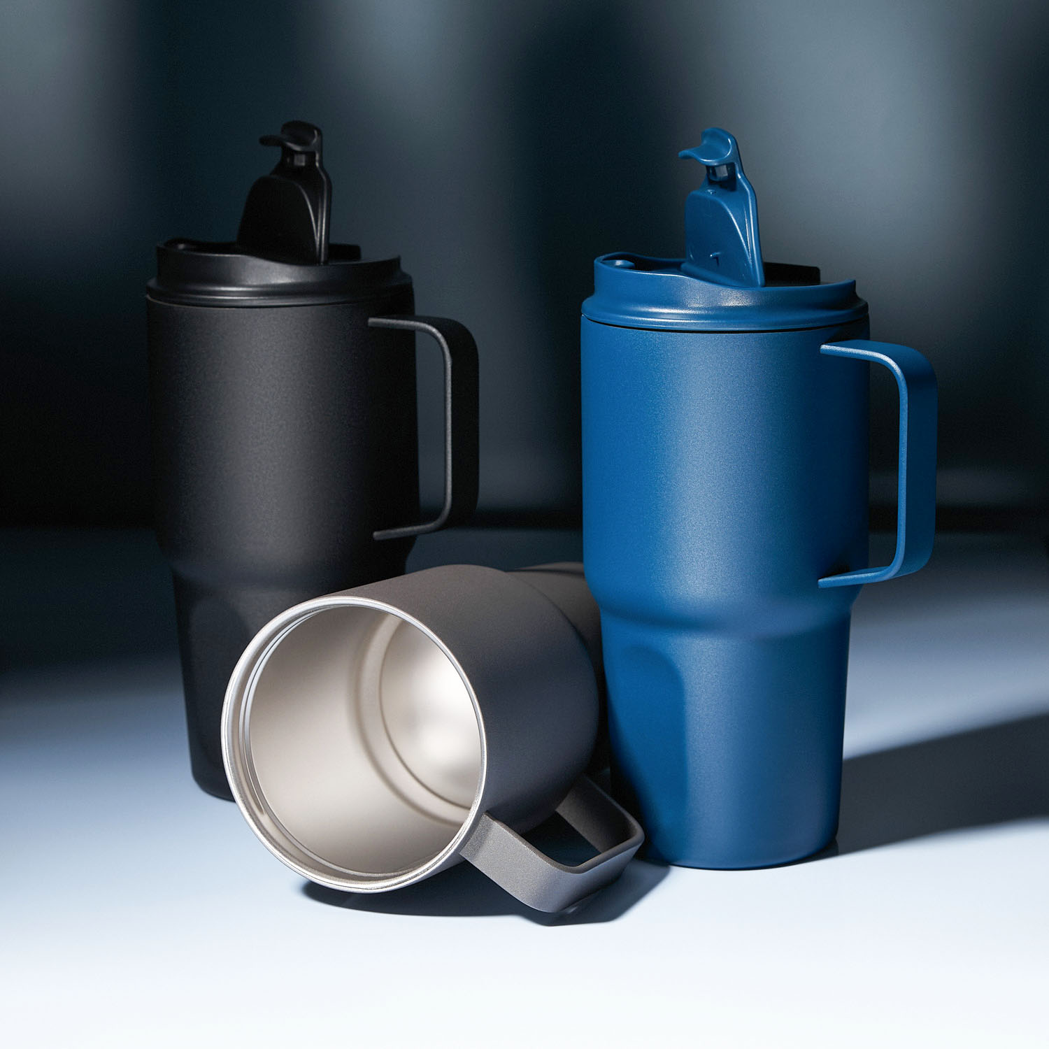 Термокружка вакуумная Aventura, синяя — изображение 4