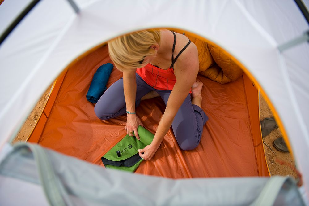 Надувной коврик Static V Recon, зеленый — изображение 10