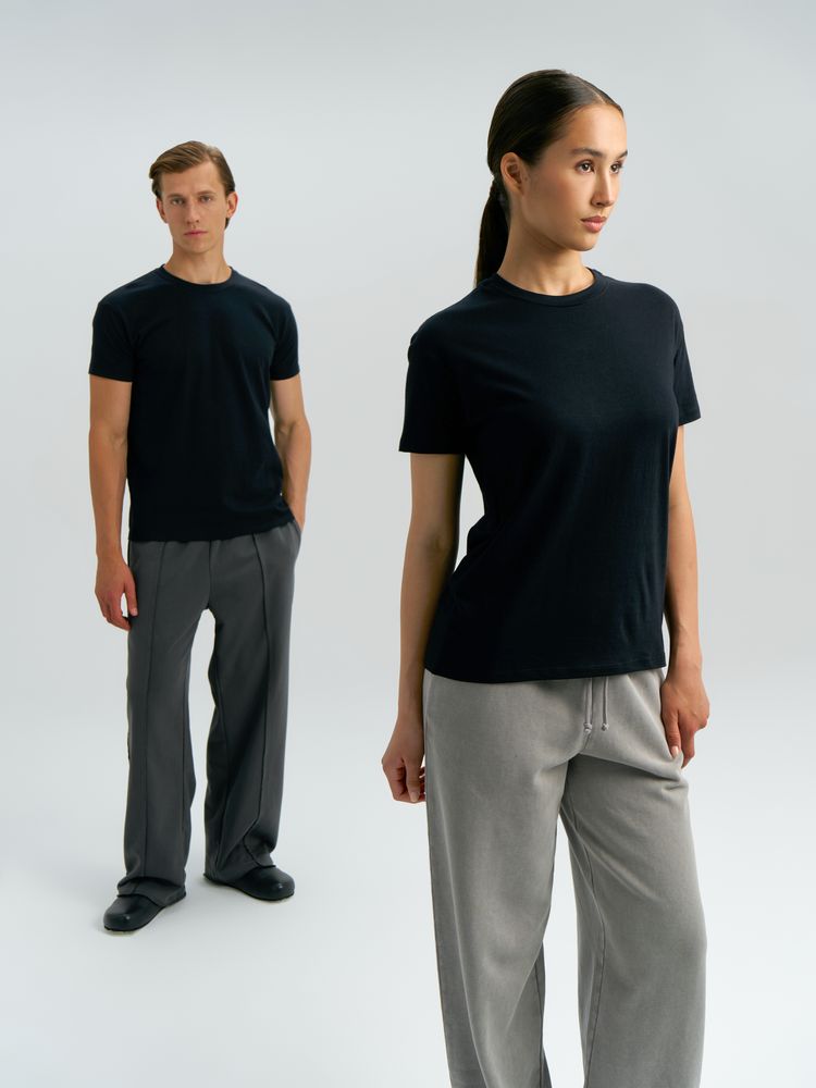 Футболка унисекс Regent 150, черная — изображение 12