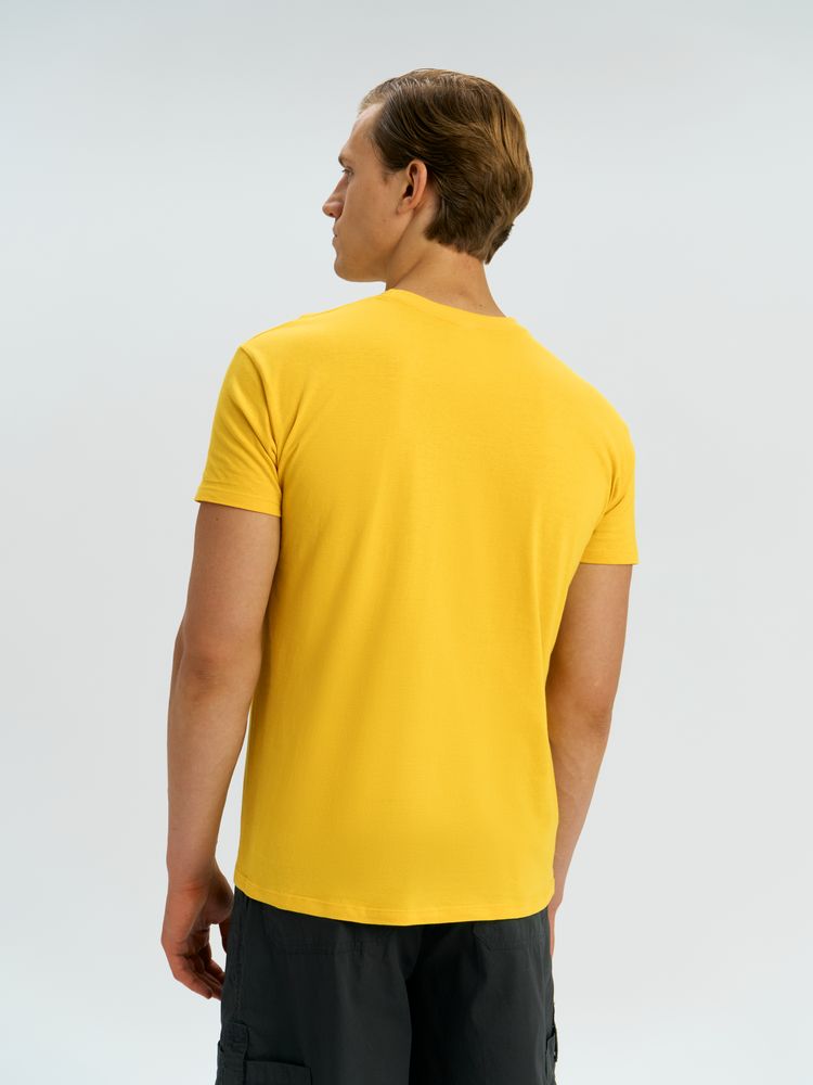 Футболка унисекс Regent 150, желтая — изображение 11