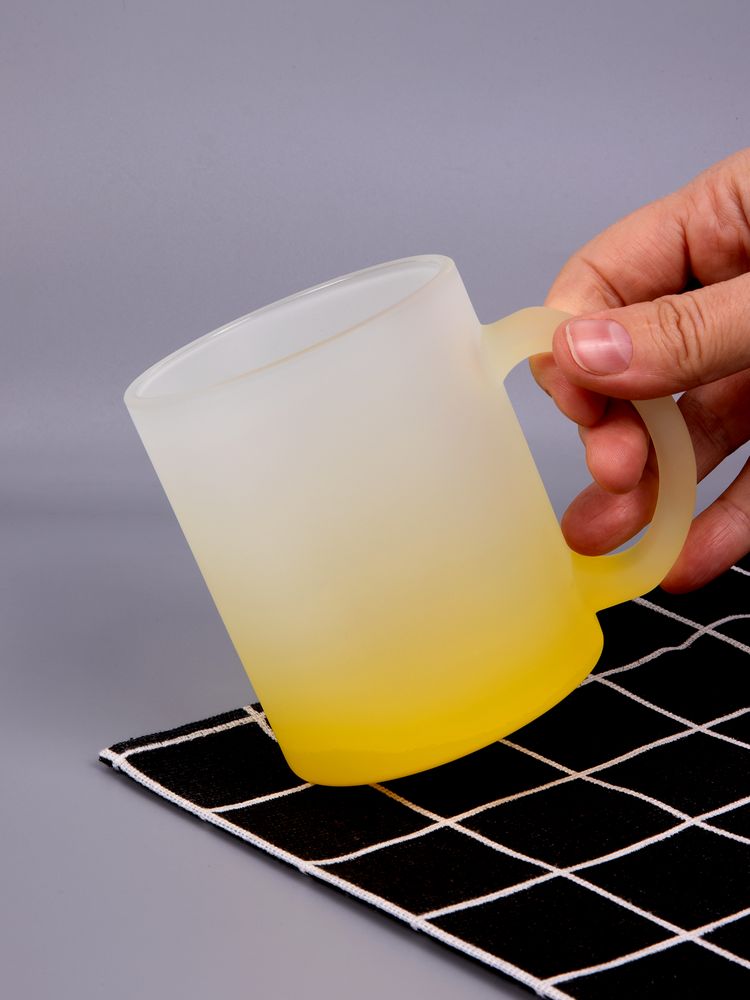 Кружка Grade Fade для сублимационной печати, матовая, желтая — изображение 4