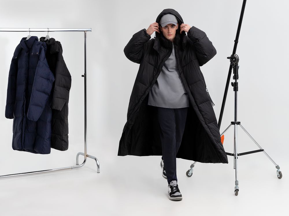 Пуховик унисекс Kapsula, черный — изображение 13