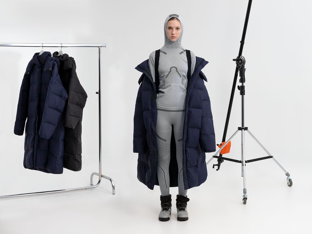 Пуховик унисекс Kapsula, темно-синий — изображение 15