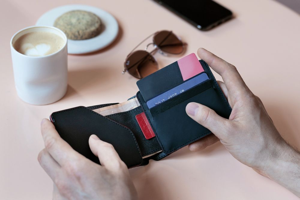 Портмоне Arrival, черное с красным — изображение 9