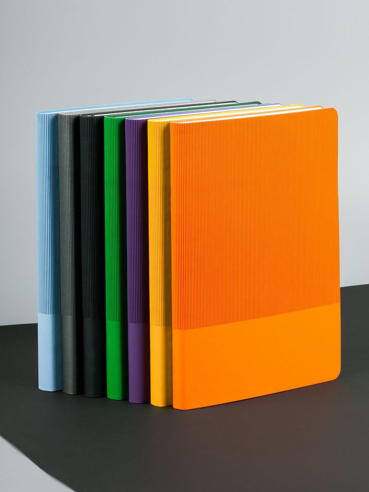 Ежедневник Vale, недатированный, серый — изображение 11