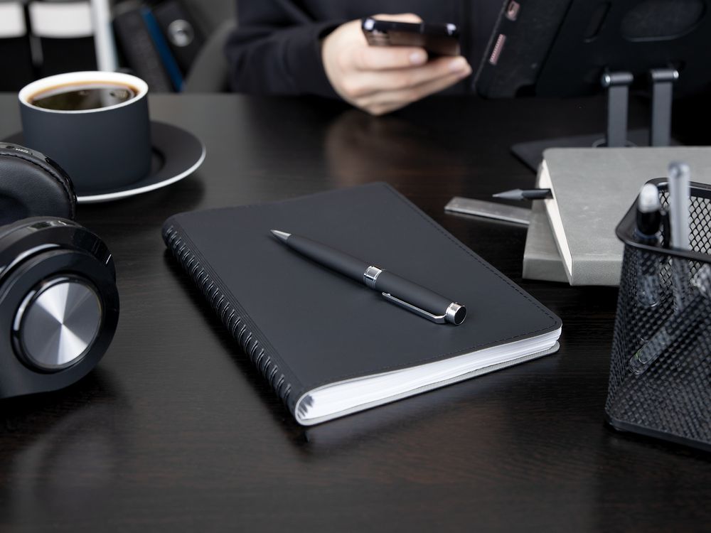 Ручка шариковая Broad Ring Soft Touch, черная — изображение 5