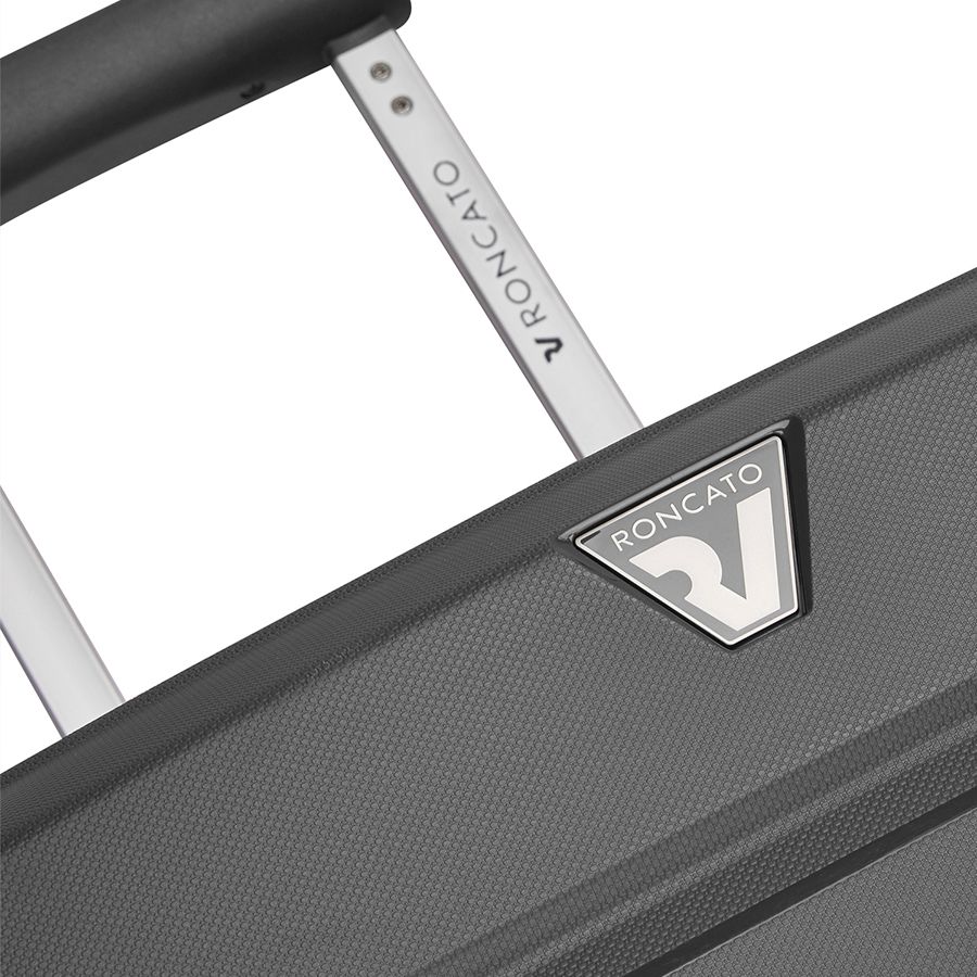 Чемодан Butterfly L, серый — изображение 8