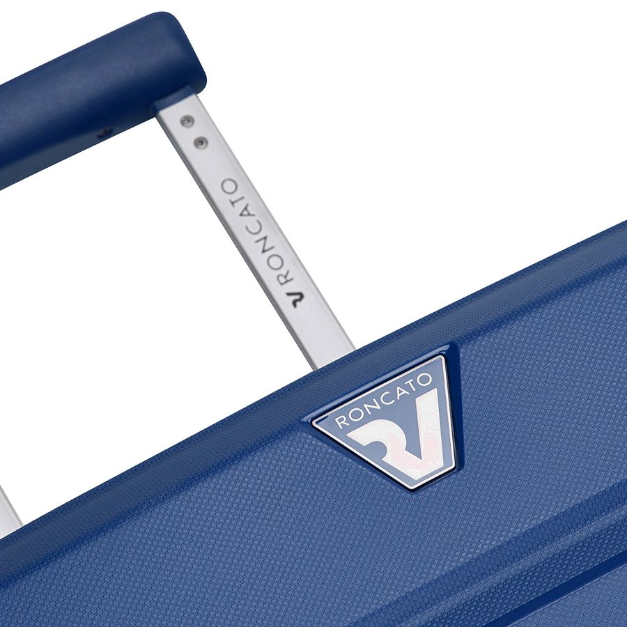 Чемодан Butterfly M, синий — изображение 8