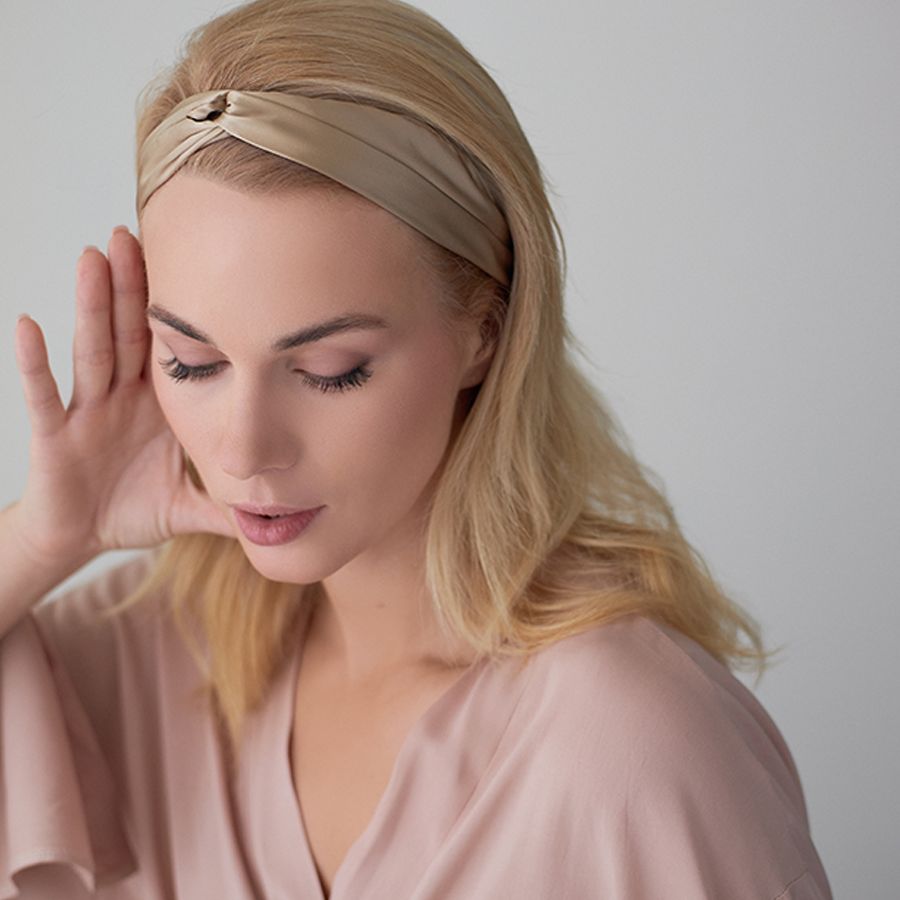 Повязка для волос Essential, бежевая — изображение 4