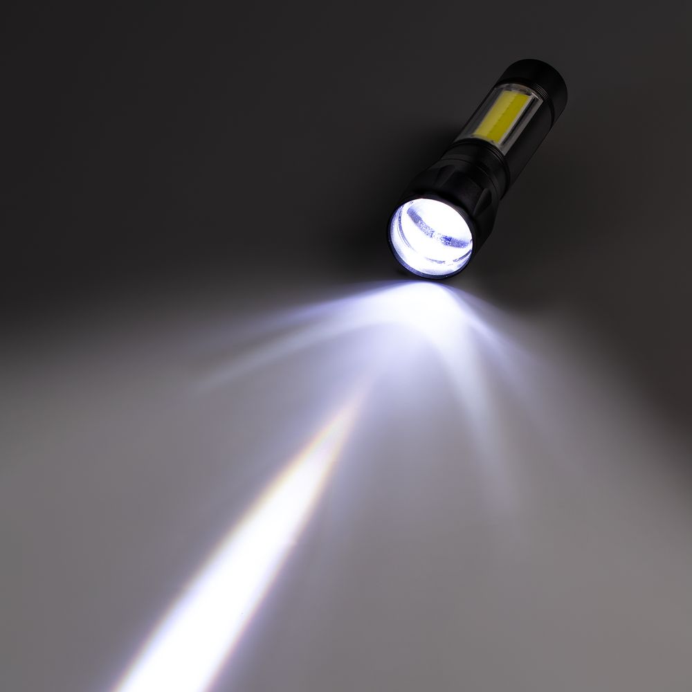 Фонарик аккумуляторный с фокусировкой луча Kirk, черный — изображение 8