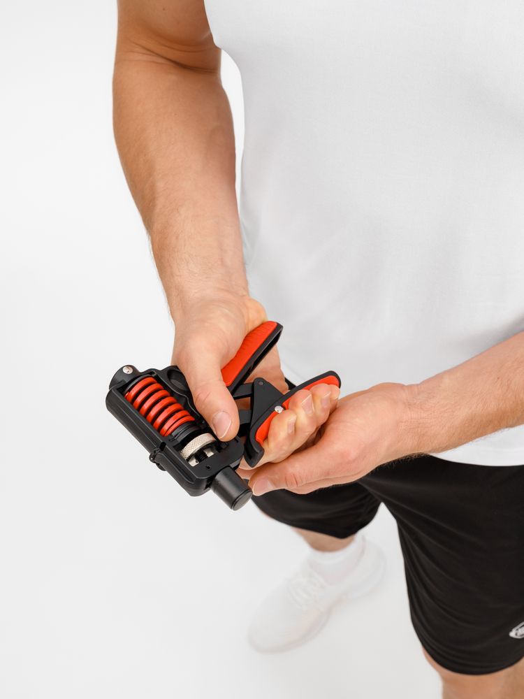 Эспандер кистевой пружинный Motive Power, черный с красным — изображение 6