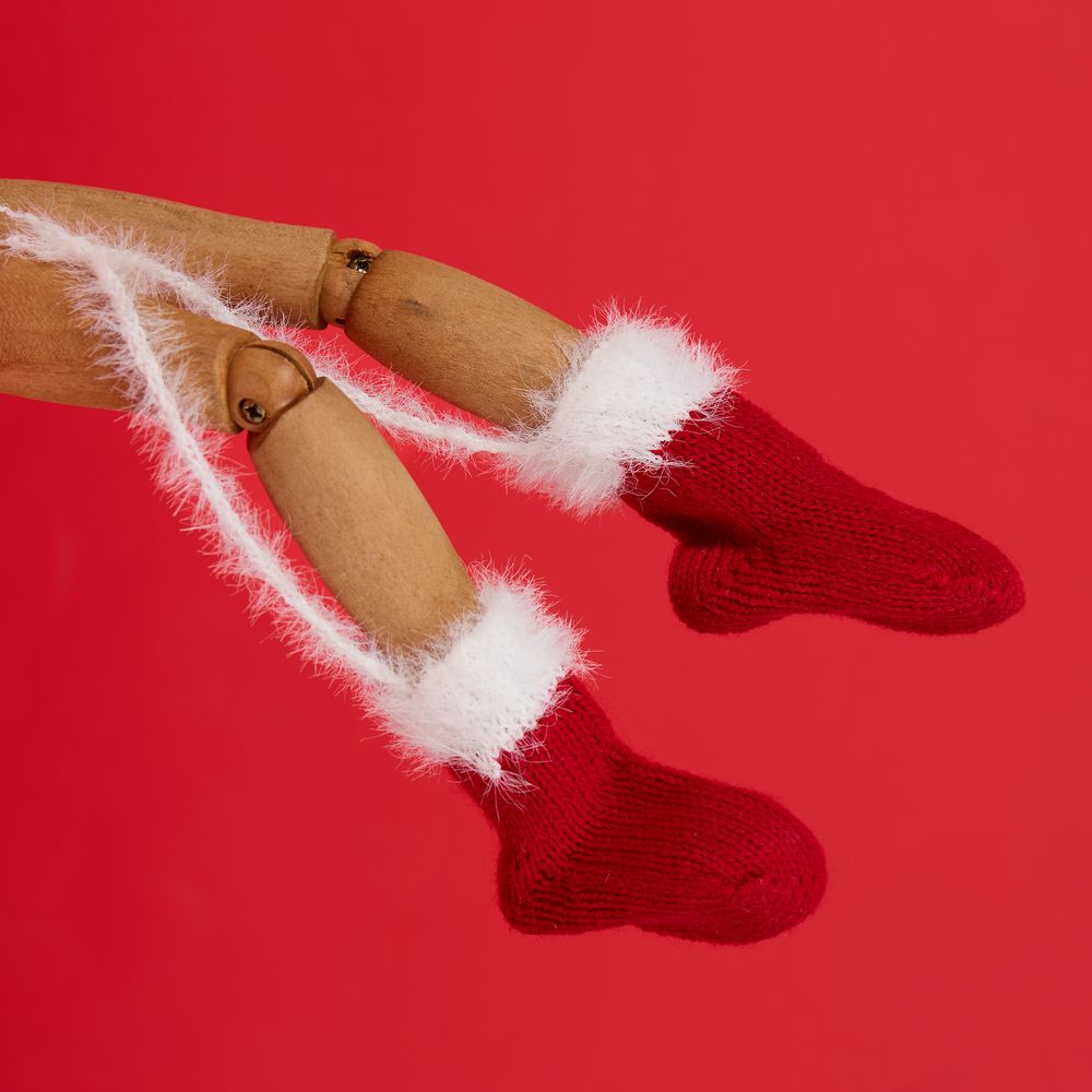 Подвеска на елку «Вьюжка», носочки, красная — изображение 7