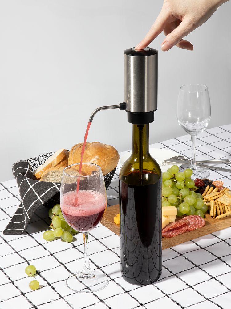 Электрический аэратор-дозатор для вина Tuoretta, серебристый — изображение 2