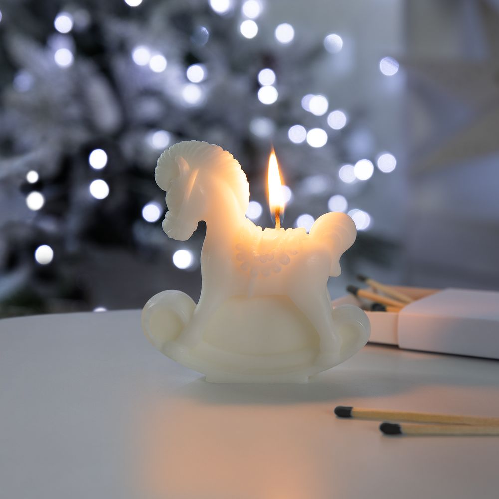 Свеча фигурная «Лошадка-качалка», белая — изображение 5