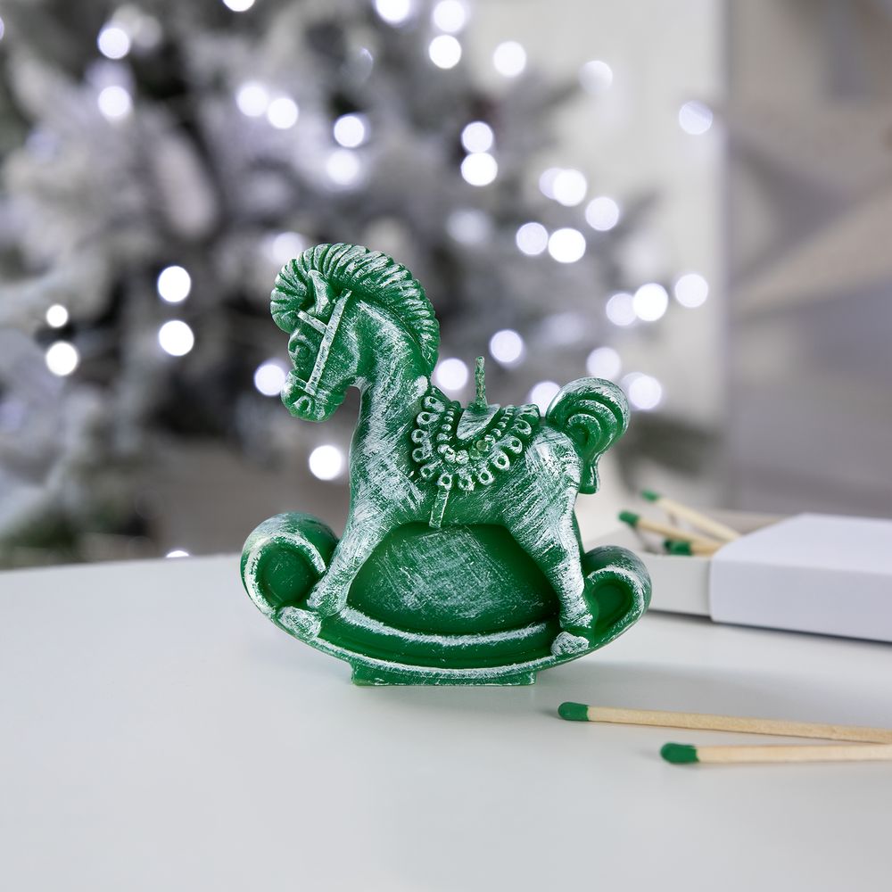 Свеча фигурная «Лошадка-качалка», зеленая — изображение 4